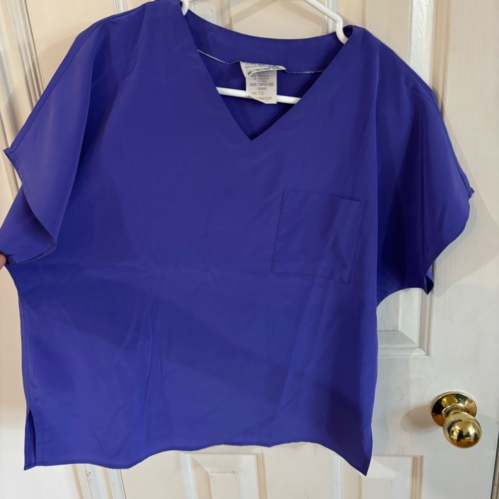vintage purple tshirt - 90s accepting offers